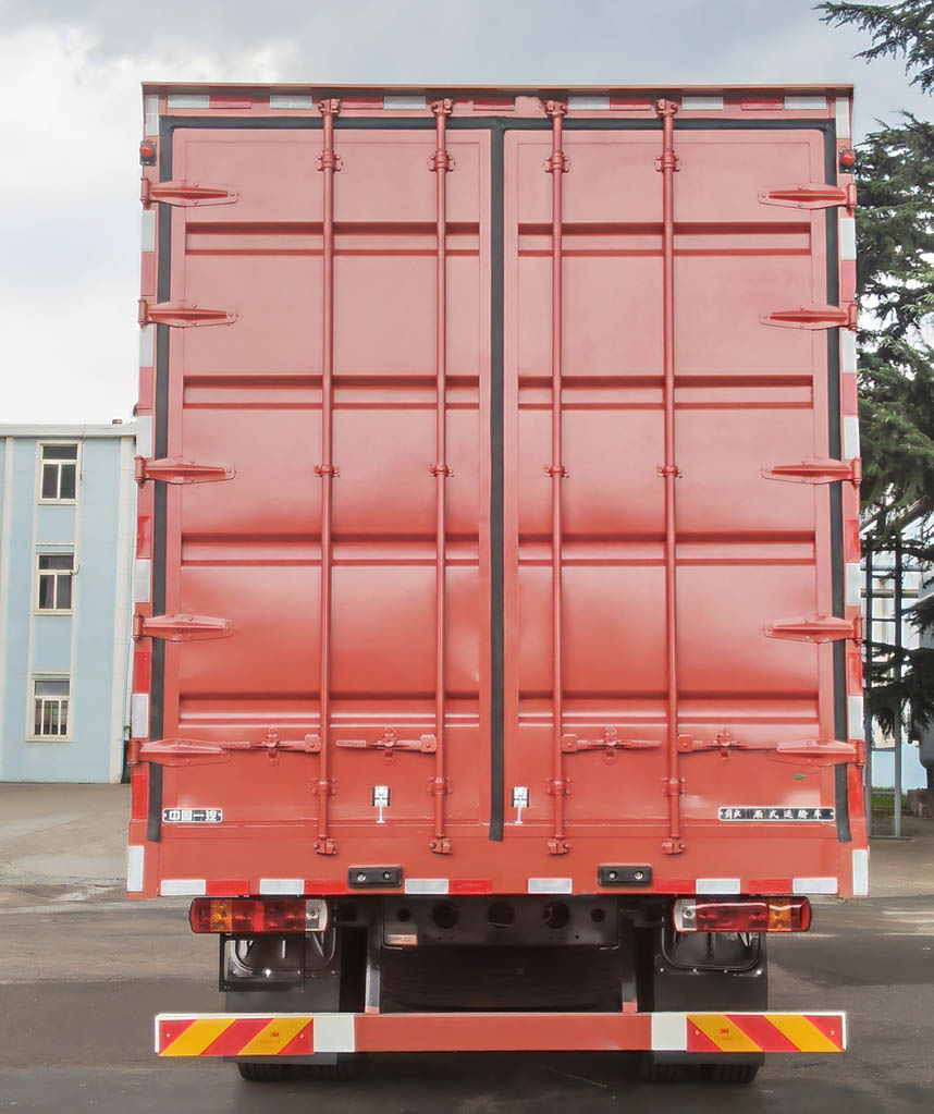 解放牌CA5180XXYP26K2L2E6A80廂式運(yùn)輸車公告圖片