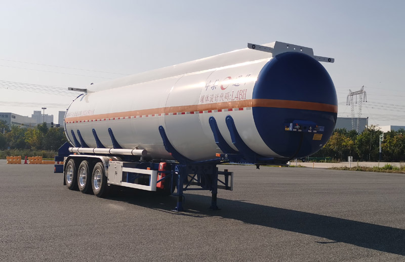 通华牌12.9米34.2吨3轴铝合金易燃液体罐式运输半挂车(THT9401GRYDY49A)