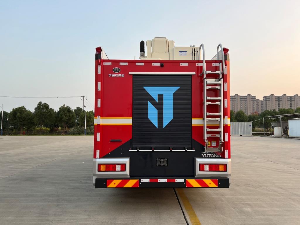 宇通牌ZK5190GXFPM45/SK6泡沫消防車公告圖片