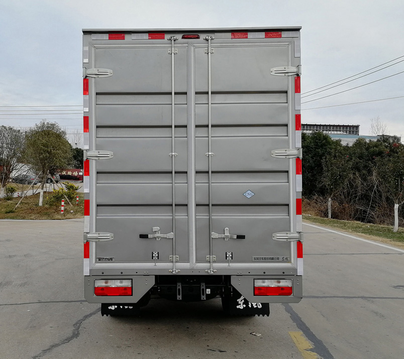 東風(fēng)牌EQ5030XXY3TNEAC廂式運(yùn)輸車公告圖片