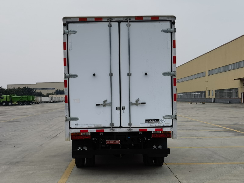 大運(yùn)牌CGC5040XXYBND33F廂式運(yùn)輸車公告圖片