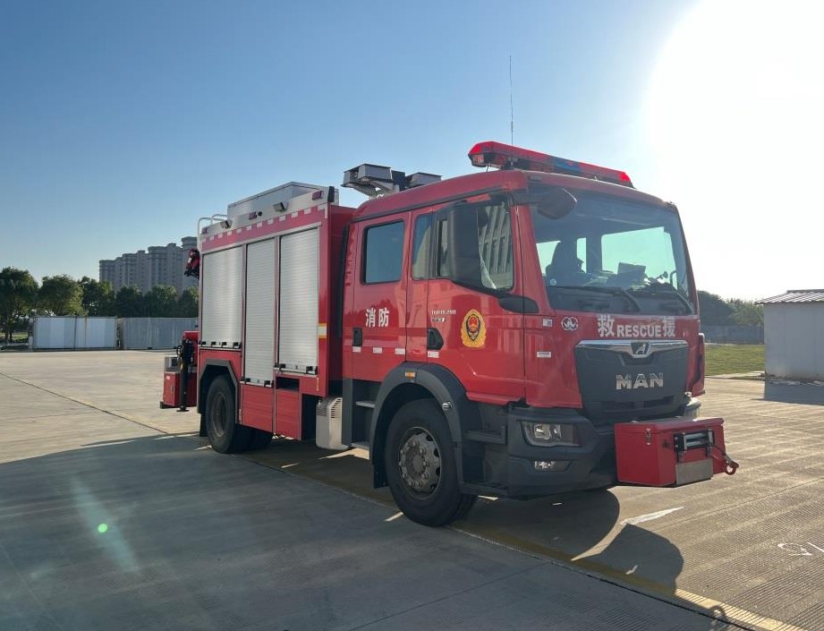 WHG5140TXFJY120/M6A 云鹤牌抢险救援消防车图片