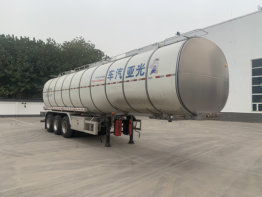 光亚通达牌11.8米34吨3轴普通液体运输半挂车(JGY9400GPG)