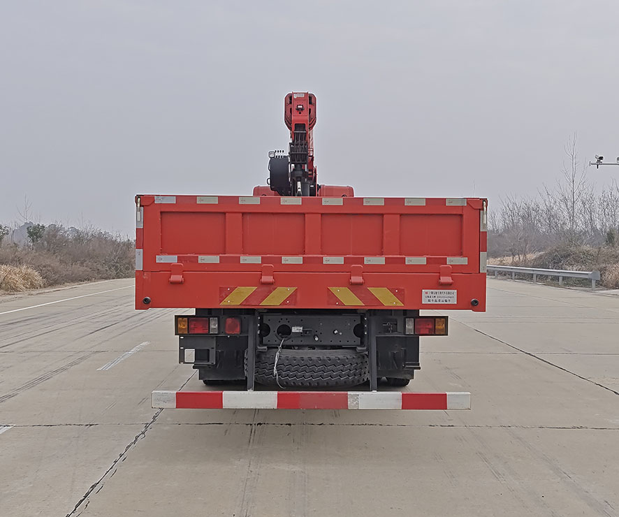 寶旭龍卡牌EBX5254JSQZZ隨車起重運(yùn)輸車公告圖片