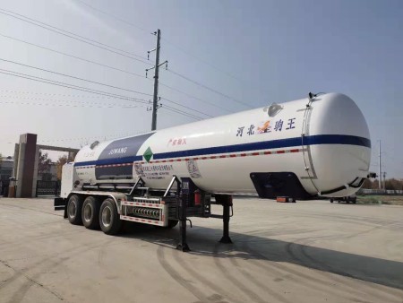 驹王牌12.1米27.1吨3轴低温液体运输半挂车(ZJW9402GDY)