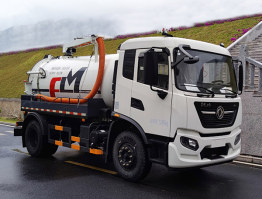 吸污车