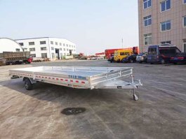 中置轴挂车