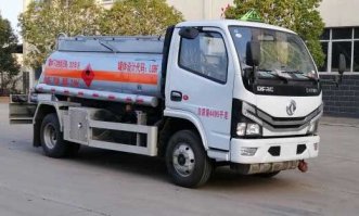 东风股份多利卡D6 CLQ5040GJY6E加油车