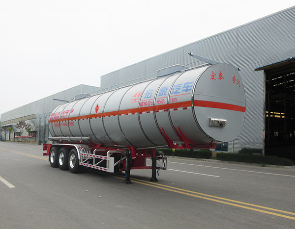 正康宏泰牌11.9米31.4吨3轴易燃液体罐式运输半挂车(HHT9407GRYE)