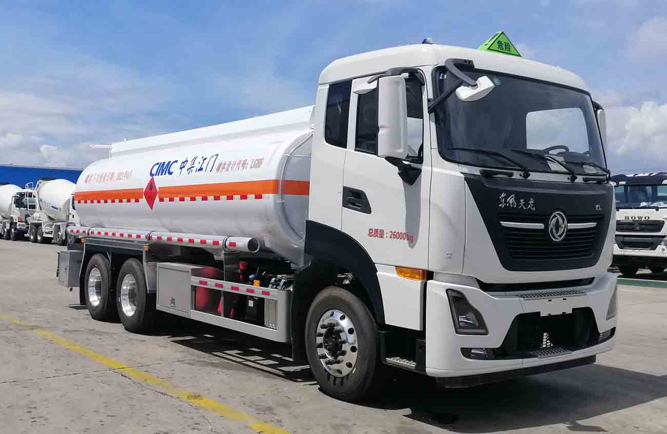 中集牌ZJV5260GRYJMDF易燃液体罐式运输车图片