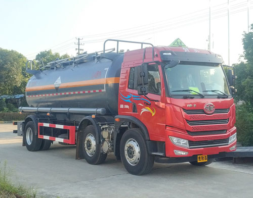 东驹牌LDW5261GFWC6腐蚀性物品罐式运输车图片