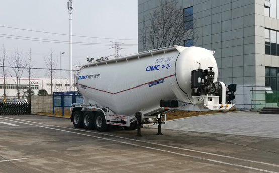 瑞江牌10.3米32.7吨3轴中密度粉粒物料运输半挂车(WL9409GFL45)