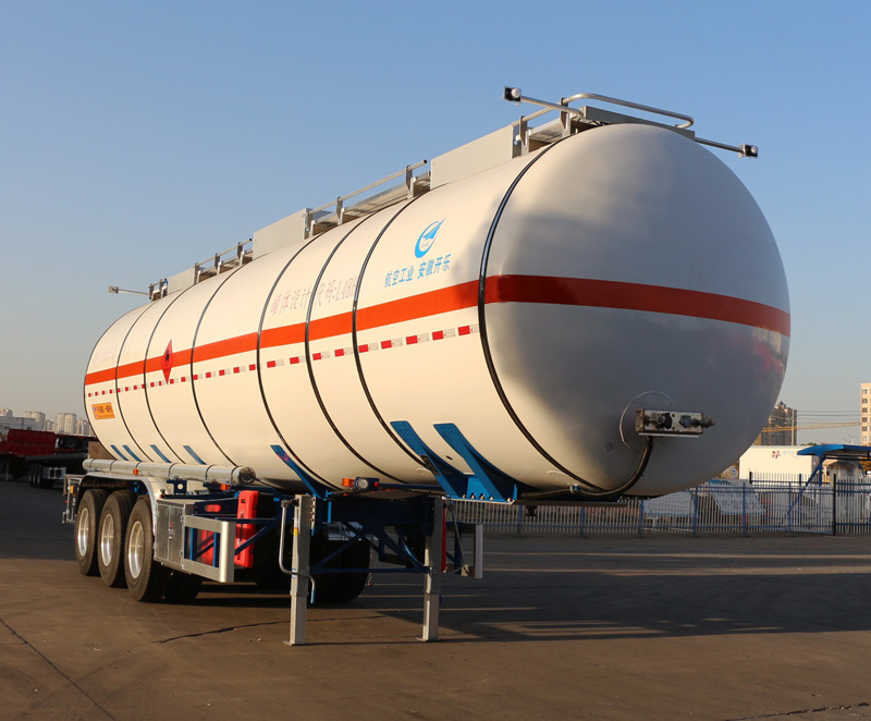 开乐牌11.5米32.5吨3轴易燃液体罐式运输半挂车(AKL9403GRY42)