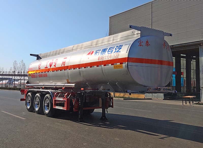 正康宏泰牌10.2米33.3吨3轴易燃液体罐式运输半挂车(HHT9408GRYF)