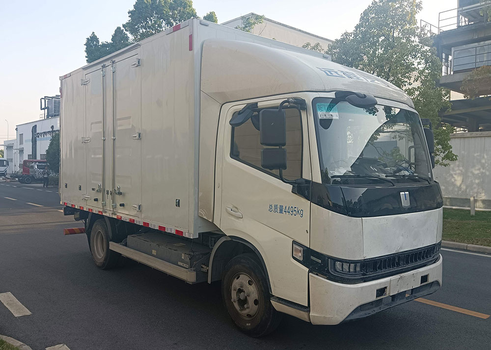 遠(yuǎn)程牌JGL5047XXYBEVGN3純電動廂式運(yùn)輸車公告圖片