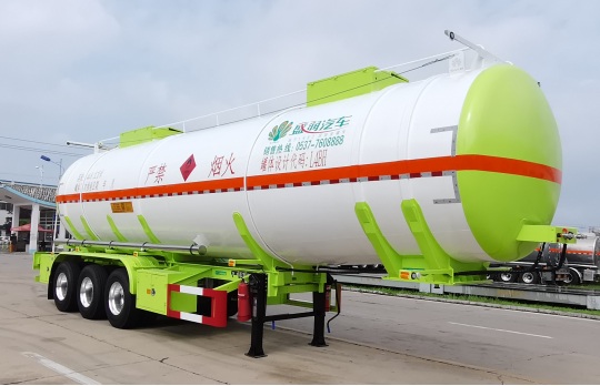 盛润牌11.9米33.1吨3轴易燃液体罐式运输半挂车(SKW9401GRYT45)