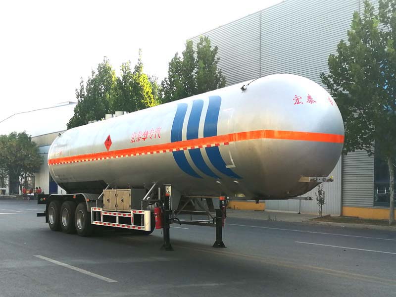 正康宏泰牌13.2米29.6吨3轴液化气体运输半挂车(HHT9401GYQA)
