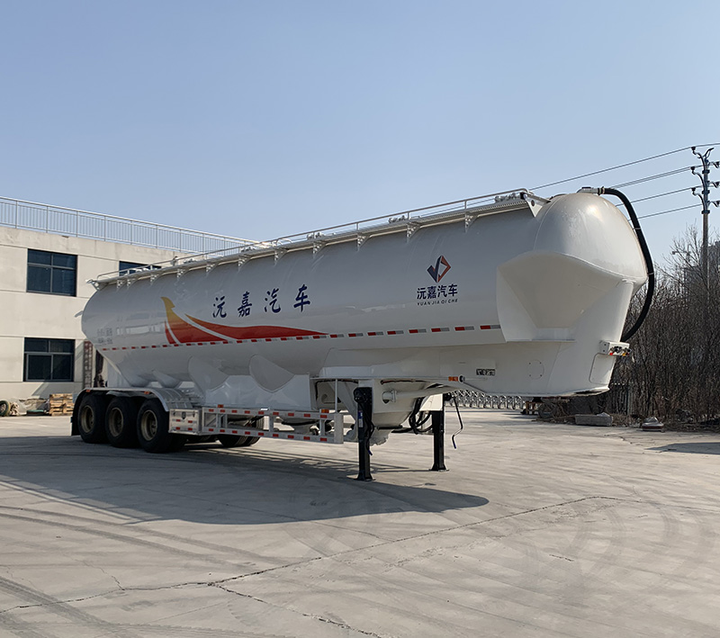新博沅牌12.9米29.2吨3轴低密度粉粒物料运输半挂车(YYJ9409GFL)