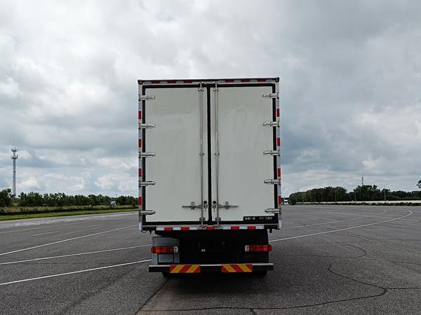 解放牌CA5260XLCP66K1L4T3A1E6冷藏車公告圖片