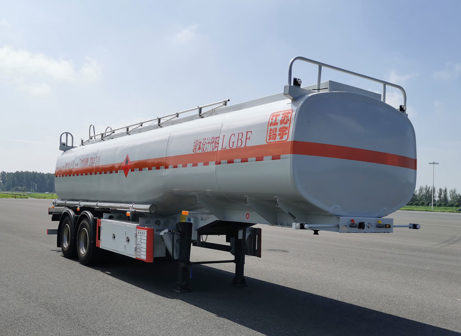锡宇牌10.1米26.8吨2轴易燃液体罐式运输半挂车(WXQ9350GRY)