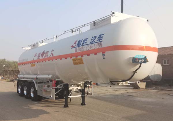 昌骅牌10.9米33.7吨3轴易燃液体罐式运输半挂车(HCH9407GRY38)