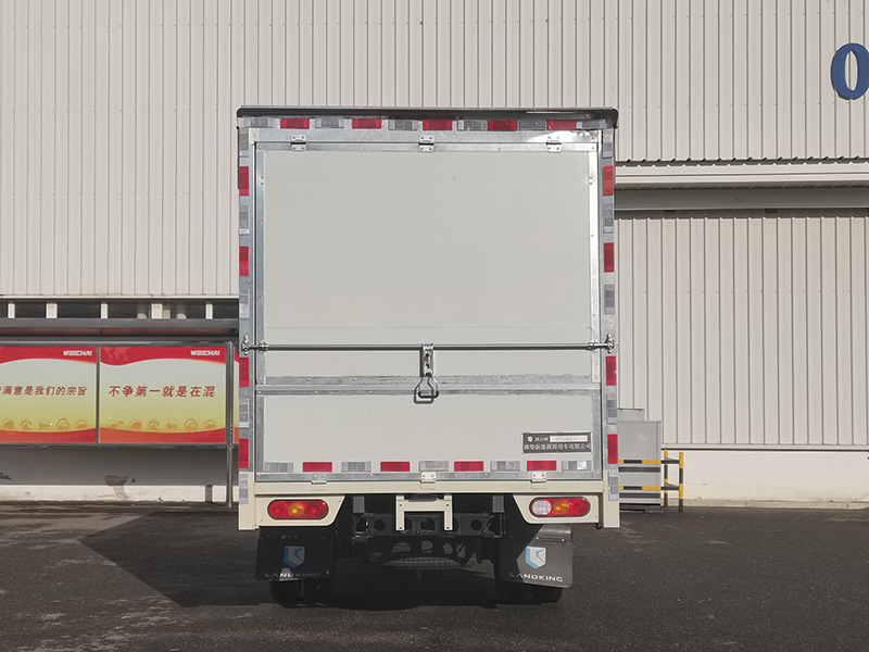 燕臺(tái)牌YTQ5031XYKPJQ331翼開啟廂式車公告圖片