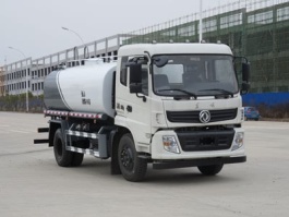 洒水车