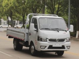 105马力东风牌EQ1030S16NC型轻型载货汽车