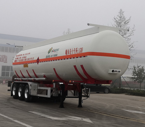 盛润牌12米32.7吨3轴易燃液体罐式运输半挂车(SKW9400GRYT2)