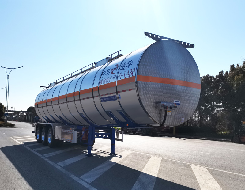 通华牌12.2米33.3吨3轴铝合金易燃液体罐式运输半挂车(THT9406GRYE)