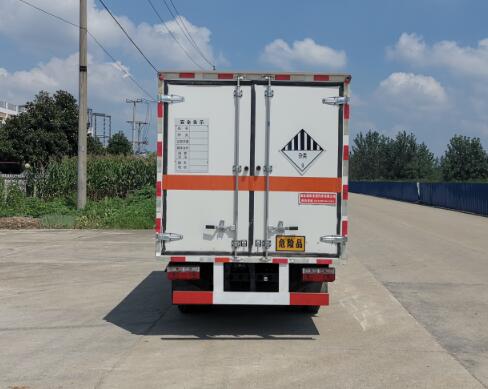 順風智造牌SFZ5045XZWE6雜項危險物品廂式運輸車公告圖片