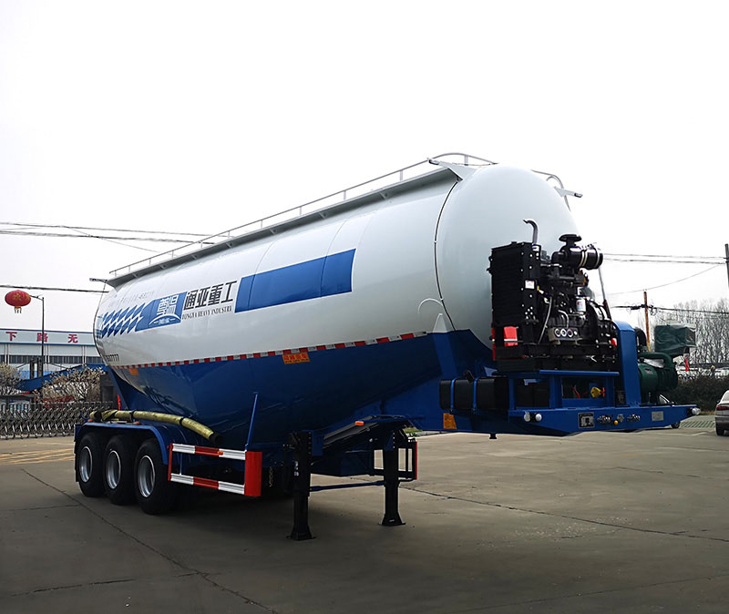 通華牌10.8米32吨3轴低密度粉粒物料运输半挂车(WTY9401GFLDB48)