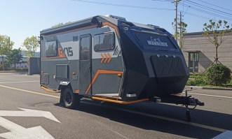 中置轴旅居挂车
