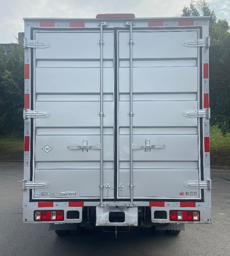 鑫源牌JKC5034XXYD6X2CNG廂式運(yùn)輸車公告圖片