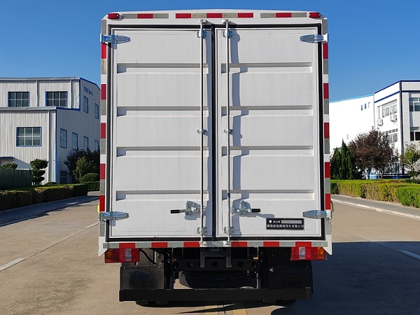 燕臺(tái)牌YTQ5042CCYDEEV342純電動(dòng)倉柵式運(yùn)輸車公告圖片