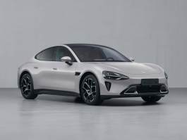 小米牌BJ7000MBEVR2型纯电动轿车