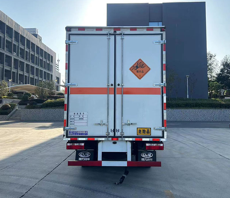 程力牌CL5043XQY6BXW爆破器材運(yùn)輸車公告圖片