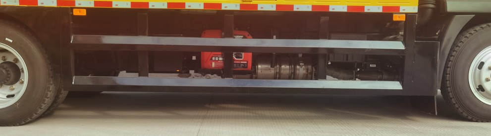 路仕盾牌YLM5141TFZ防撞緩沖車公告圖片