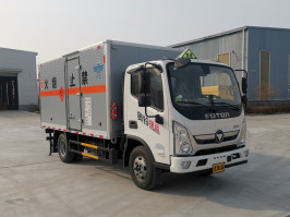 爆破器材运输车