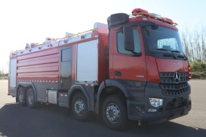 广泰牌WGT5390GXFPM180/B6泡沫消防车