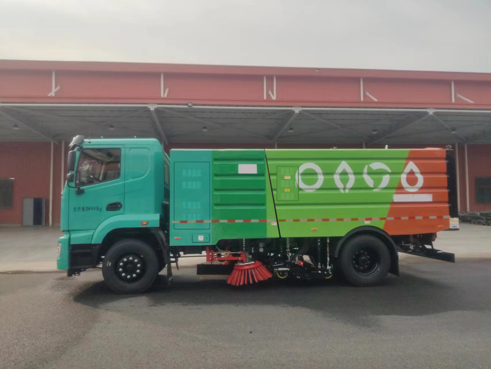 開沃牌WKW5180TXSBEV純電動洗掃車公告圖片