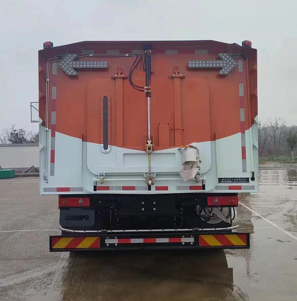 開沃牌WKW5180TXSBEV純電動洗掃車公告圖片