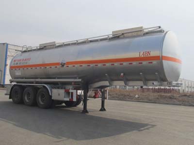 陆平机器牌10.7米30.3吨3轴腐蚀性物品罐式运输半挂车(LPC9405GFWS)