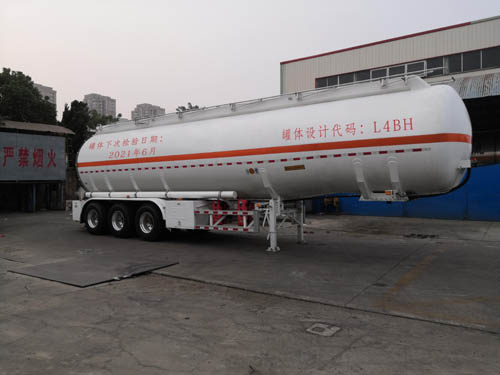 通华牌12.8米32.9吨3轴易燃液体罐式运输半挂车(THT9400GRYF2)