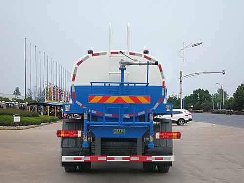 華威馳樂(lè)牌SGZ5180GPSZZ6T5綠化噴灑車(chē)公告圖片