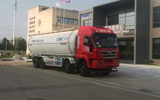 瑞江牌WL5316GFLCQ38低密度粉粒物料运输车