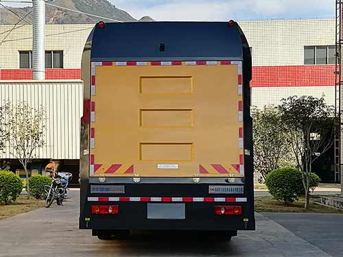 龍吸水牌FLG5150TPS82E大流量排水搶險(xiǎn)車(chē)公告圖片