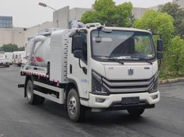 纯电动吸污车
