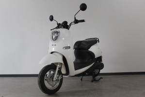 电动两轮轻便摩托车