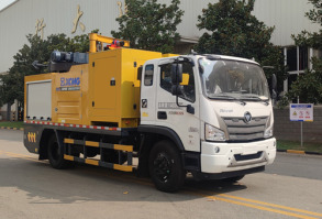 沥青路面热再生修补车